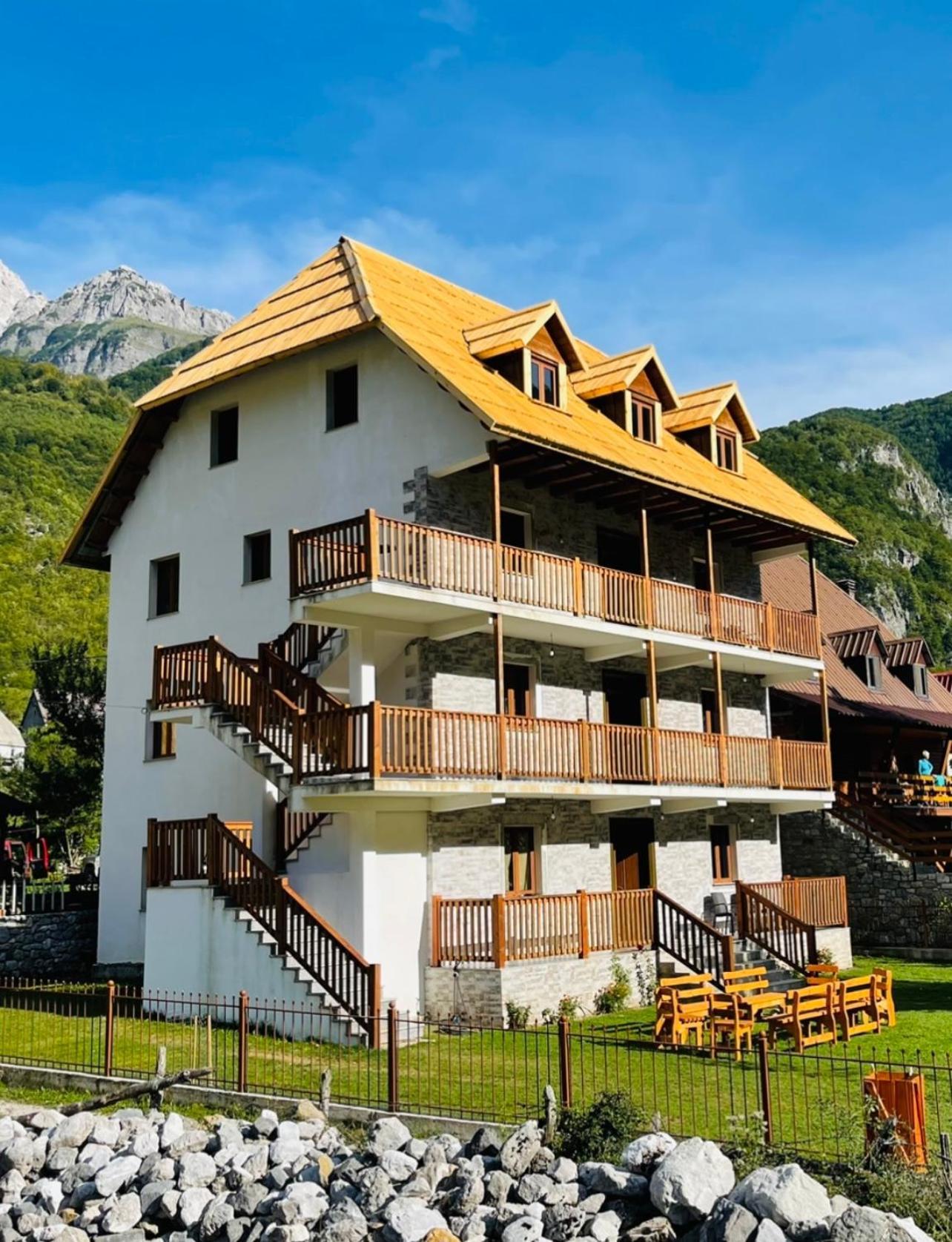 Отель Thethi View Gjelaj Экстерьер фото