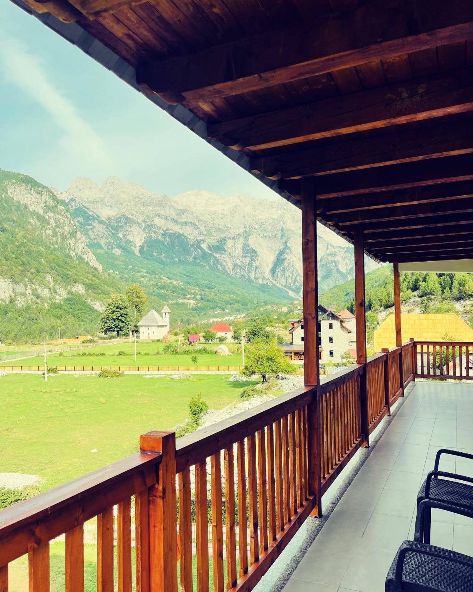 Отель Thethi View Gjelaj Экстерьер фото